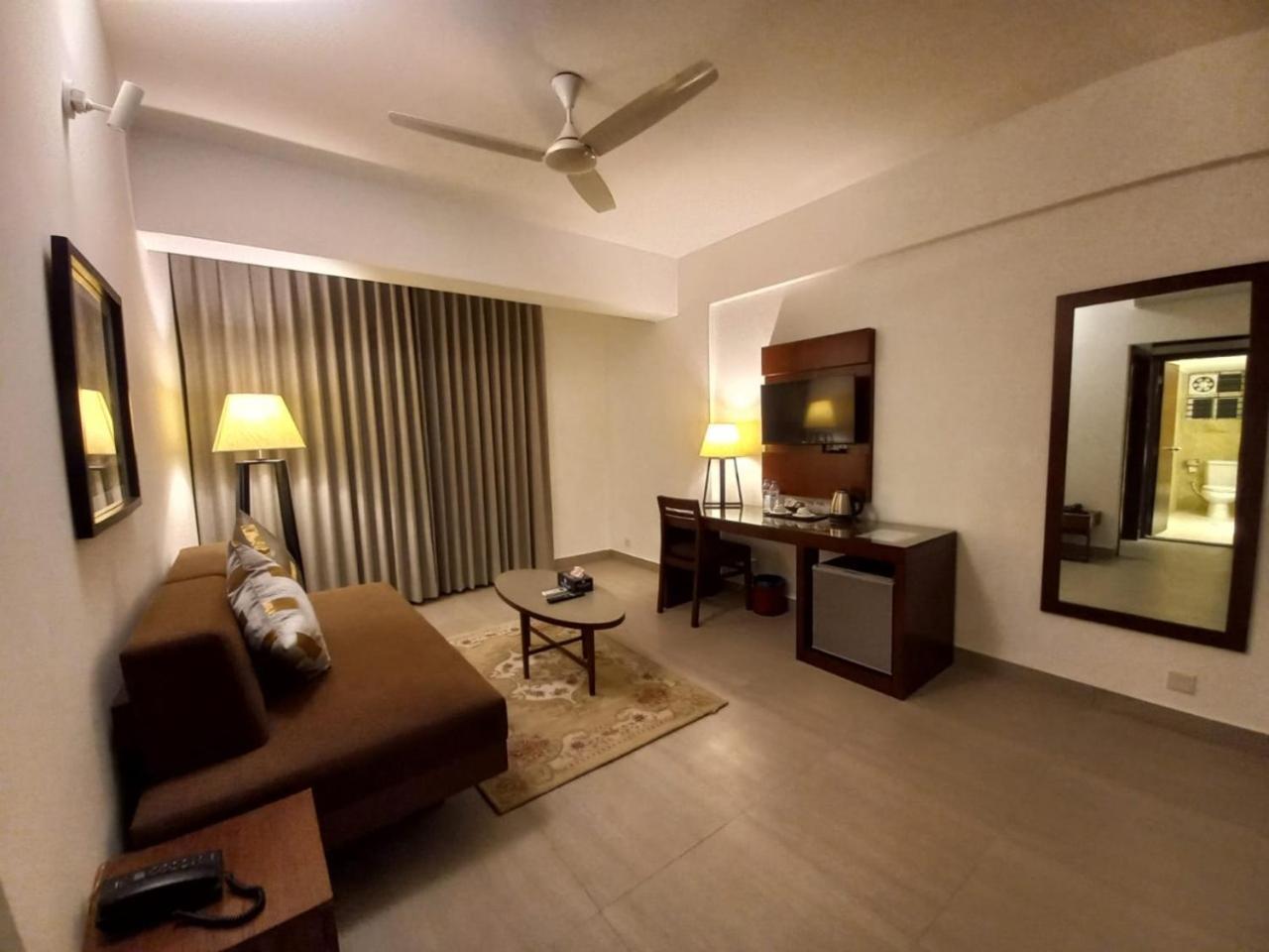 Hotel Royal Cox'S Bazar Exterior foto