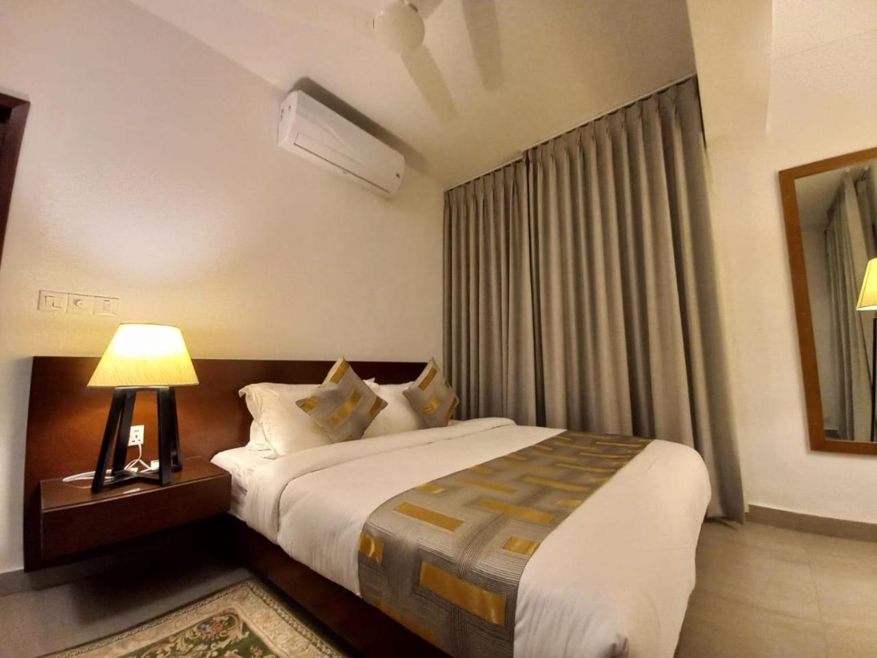 Hotel Royal Cox'S Bazar Exterior foto