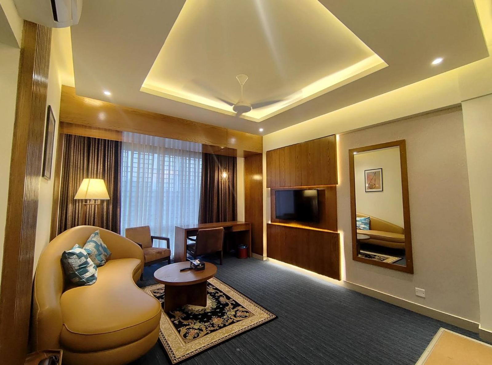 Hotel Royal Cox'S Bazar Exterior foto